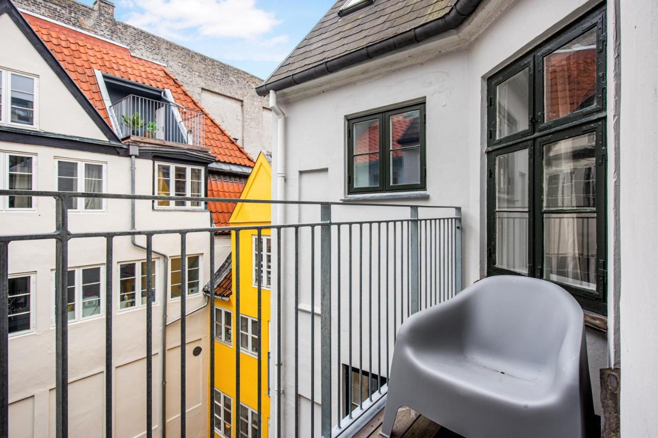 Sanders Regent - Chic Three-Bedroom Apartment Near Central Square Kopenhagen Bagian luar foto