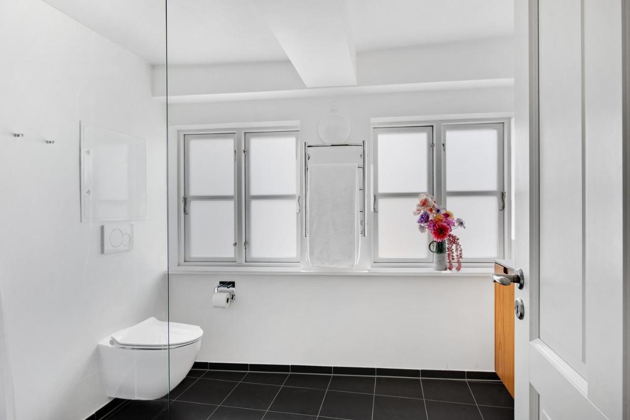 Sanders Regent - Chic Three-Bedroom Apartment Near Central Square Kopenhagen Bagian luar foto