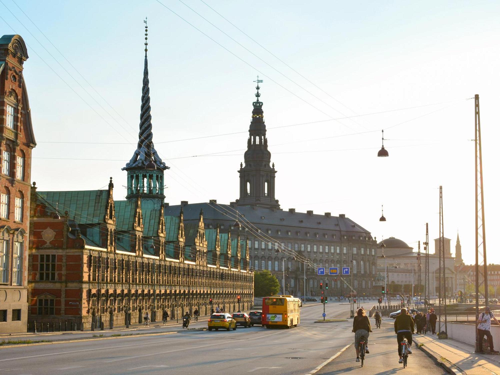 Sanders Regent - Chic Three-Bedroom Apartment Near Central Square Kopenhagen Bagian luar foto